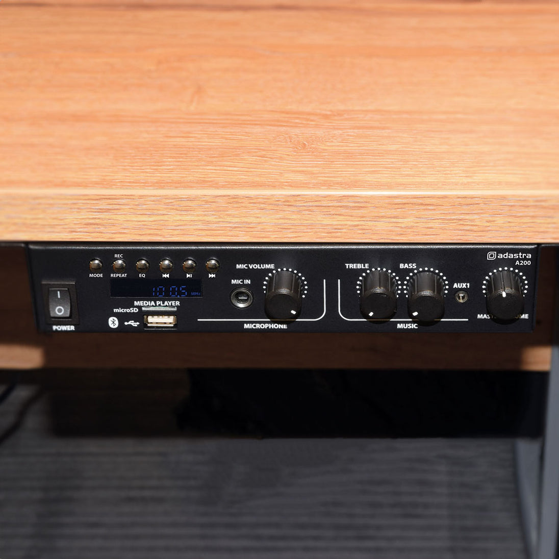 Wzmacniacz stereo Adastra A200 2 x 100 W z Bluetooth i połączeniem mikrofonowym – zdjęcie 4
