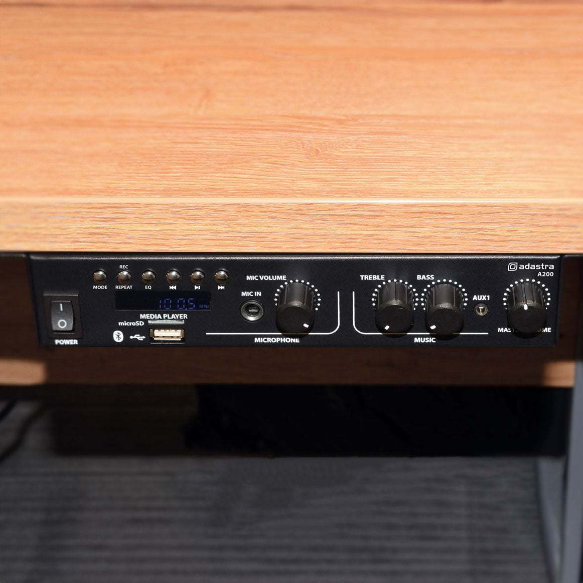 Wzmacniacz stereo Adastra A200 2 x 100 W z Bluetooth i połączeniem mikrofonowym – zdjęcie 4